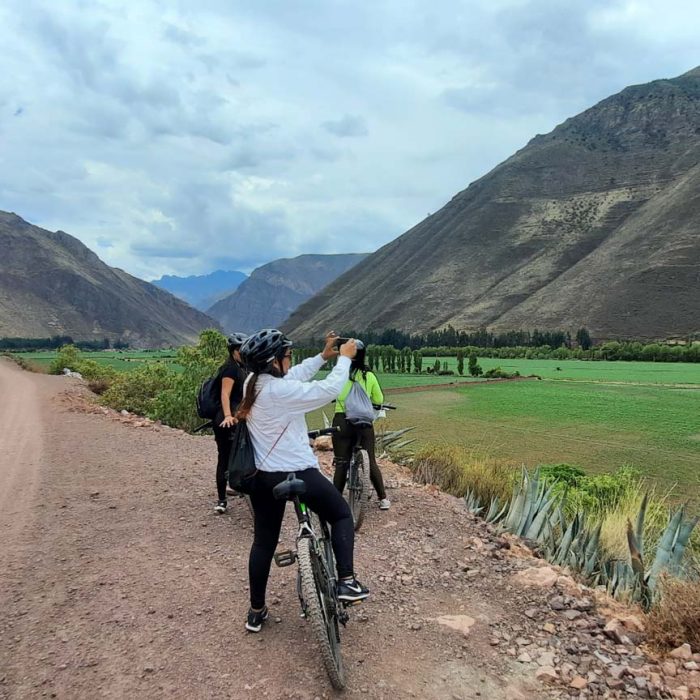 SACRED VALLEY BIKE TOUR-2